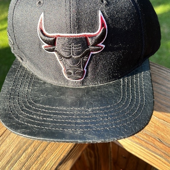 Pro Standard Chicago Bulls NBA Leather Bill Basketball Hat Cap Adjustable - Picture 4 of 10